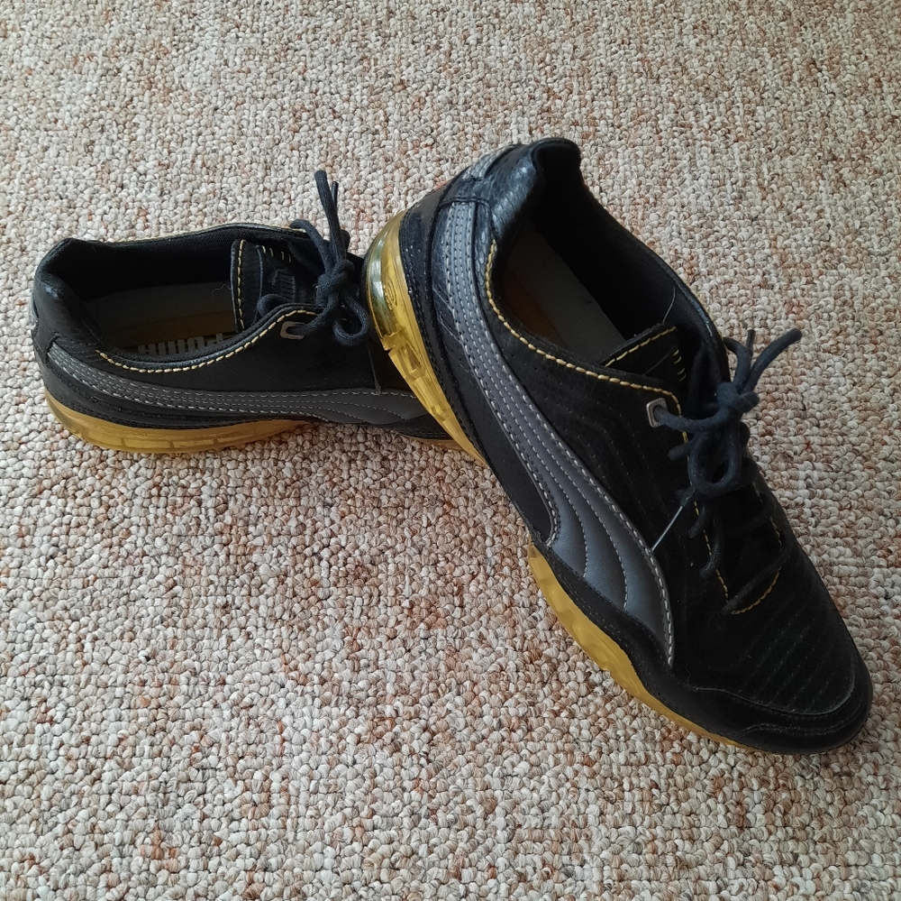Puma Sneakers